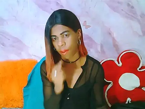 Snapshot of EbonySweetPeach chatting on 05.17.26 EbonySweetPeach online show from 05.17.26