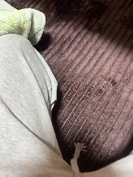 EhSOKYXZrU24451 online show from 04.23.26