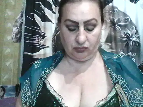 Snapshot of LoaqLovew chatting on 06.17.26 LoaqLovew online show from 06.17.26