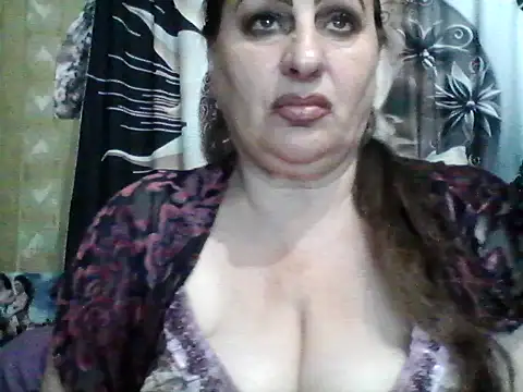 Snapshot of LoaqLovew chatting on 06.18.26 LoaqLovew online show from 06.18.26