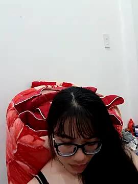  Minaa  online show from 04.23.26