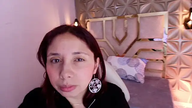 Snapshot of stephaniesun_ chatting on 05.18.26 stephaniesun online show from 05.18.26