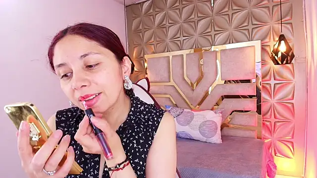 Snapshot of stephaniesun_ chatting on 06.13.26 stephaniesun online show from 06.13.26
