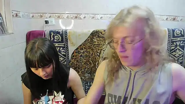 Snapshot of Jinnbooky chatting on 07.19.26 Jinnbooky online show from 07.19.26