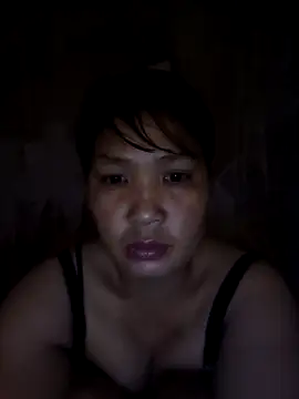 Snapshot of Beola-mi chatting on 04.28.26 Beola-mi online show from 04.28.26