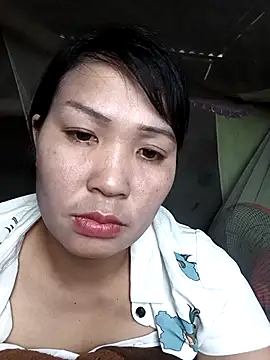 Snapshot of Beola-mi chatting on 05.04.26 Beola-mi online show from 05.04.26