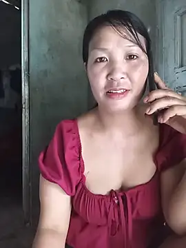 Snapshot of Beola-mi chatting on 06.19.26 Beola-mi online show from 06.19.26