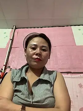 Snapshot of Helen-baby chatting on 05.29.26 Helen-baby online show from 05.29.26