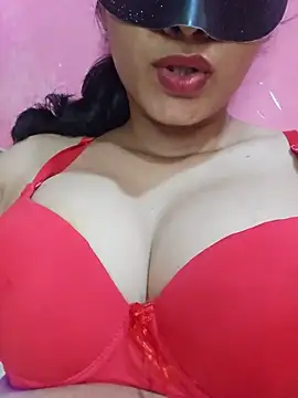 Snapshot of Shristiy chatting on 05.31.26 Shristiy online show from 05.31.26
