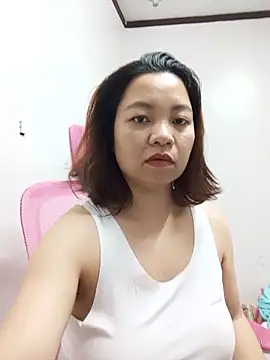 Snapshot of jhenbigmelon chatting on 06.11.26 jhenbigmelon online show from 06.11.26