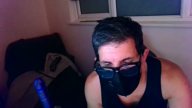 Snapshot of maskedilf chatting on 05.24.26 maskedilf online show from 05.24.26
