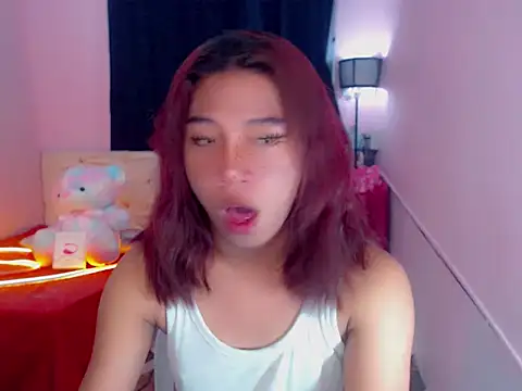 Snapshot of URsexyLylia chatting on 05.28.26 URsexyLylia online show from 05.28.26