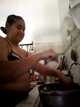 SUUGAR ISABELLA online show from 04.28.26