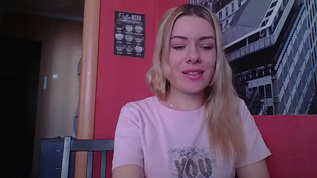 Snapshot of Softy_Aura_ chatting on 05.29.26 Softy Aura online show from 05.29.26