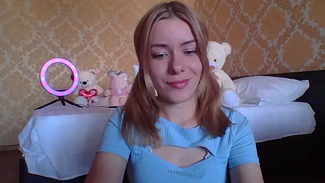 Softy Aura  online show from 06.24.26