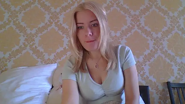 Softy Aura  online show from 07.28.26