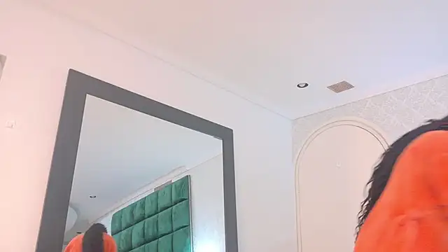 Elektradoll1 online show from 05.13.26