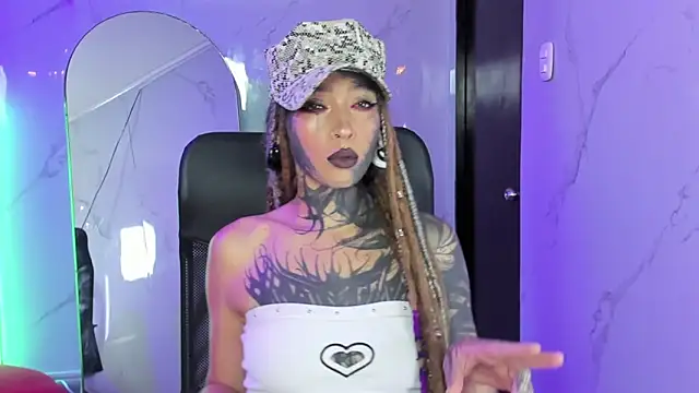 Snapshot of Lucy_Doll8 chatting on 06.15.26 Lucy Doll8 online show from 06.15.26
