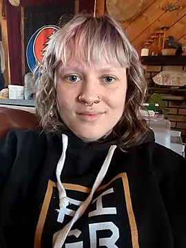 Snapshot of RosieSwitchBitch chatting on 05.05.26 RosieSwitchBitch online show from 05.05.26
