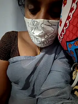 Snapshot of Tamil_Hot_HoneyBee chatting on 05.10.26 Tamil Hot HoneyBee online show from 05.10.26