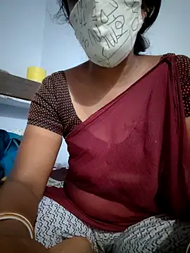 Snapshot of Tamil_Hot_HoneyBee chatting on 05.27.26 Tamil Hot HoneyBee online show from 05.27.26