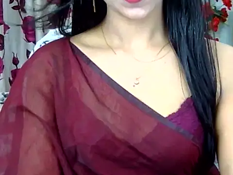 Snapshot of Alina_Nur chatting on 05.18.26 Alina Nur online show from 05.18.26