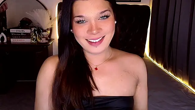 Snapshot of Empress_Candice chatting on 05.20.26 Empress Candice online show from 05.20.26