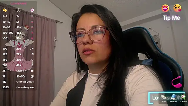 Snapshot of Valeri_bj chatting on 06.19.26 Valeri bj online show from 06.19.26