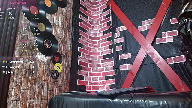 Snapshot of Dominatriz_Arlette chatting on 06.24.26 Dominatriz Arlette online show from 06.24.26