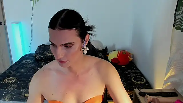 Snapshot of _shantallskinny_ chatting on 05.06.26 shantallskinny online show from 05.06.26