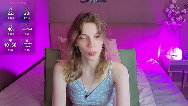 Snapshot of Emily_Cartex chatting on 06.27.26 Emily Cartex online show from 06.27.26