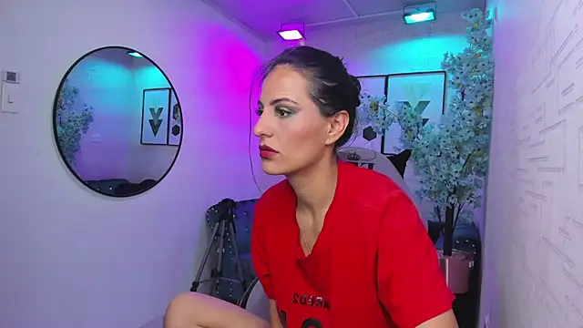 Snapshot of Antonella_rivers chatting on 04.29.26 Antonella rivers online show from 04.29.26