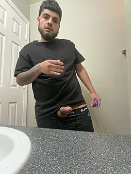 Zaddymatty2002 online show from 05.13.26