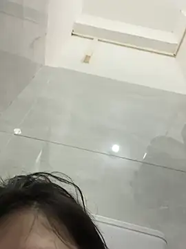 Snapshot of milkwine chatting on 06.25.26 milkwine online show from 06.25.26