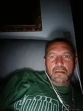 Snapshot of Frank20cmdura chatting on 05.23.26 Frank20cmdura online show from 05.23.26