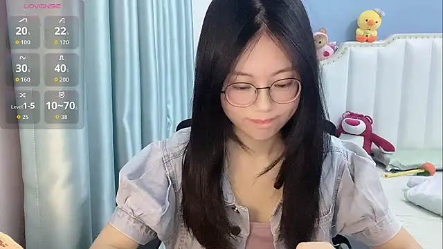 Snapshot of Luna-666 chatting on 04.30.26 Luna-666 online show from 04.30.26