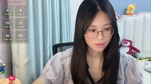 Snapshot of Luna-666 chatting on 04.30.26 Luna-666 online show from 04.30.26