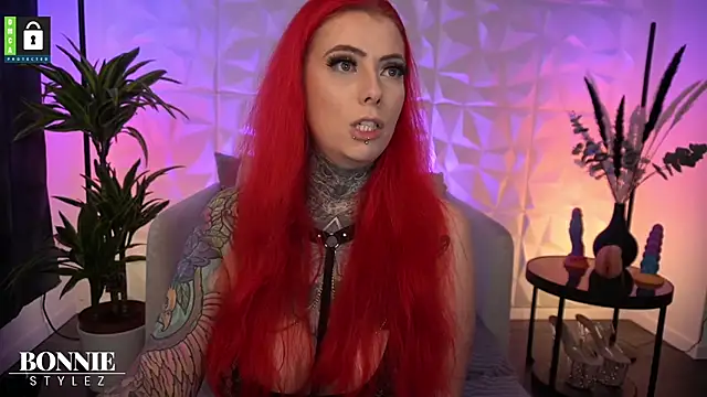 BonnieStylez online show from 03.01.25