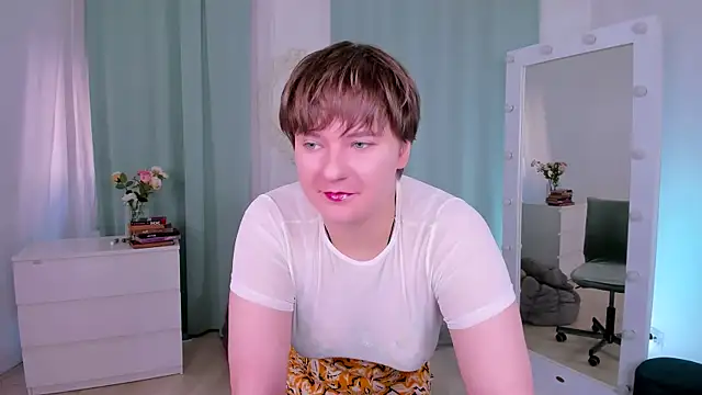 Snapshot of MelittaStorrie chatting on 05.10.26 MelittaStorrie online show from 05.10.26