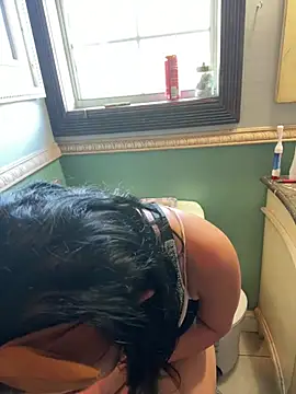 Vanessa Valentine online show from 05.15.26