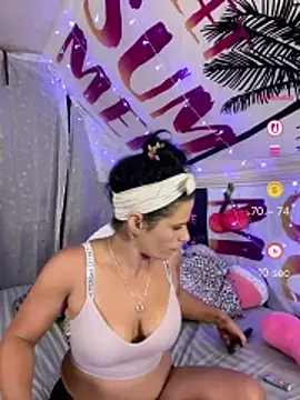Vanessa Valentine online show from 06.04.26