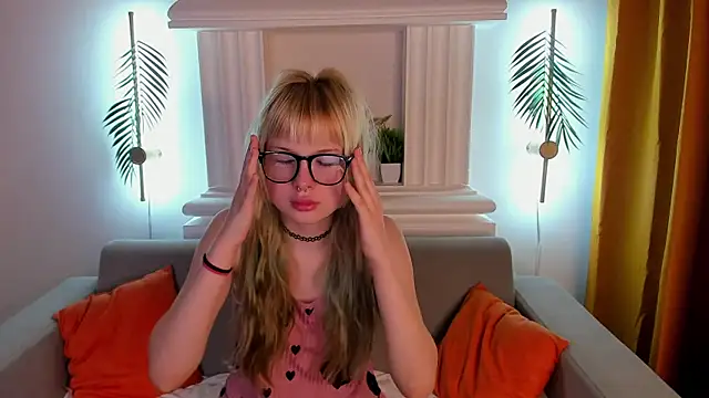 Snapshot of Ammelia_Backerr chatting on 04.30.26 Ammelia Backerr online show from 04.30.26