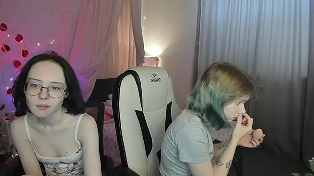 Snapshot of Elira_Vane chatting on 05.29.26 Elira Vane online show from 05.29.26
