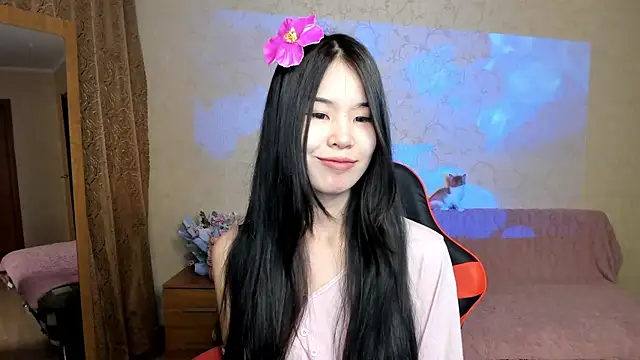 Snapshot of Akiba_cute chatting on 05.11.26 Akiba cute online show from 05.11.26