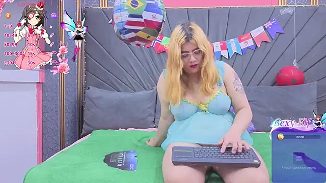 Snapshot of valeria-niuk chatting on 06.28.26 valeria-niuk online show from 06.28.26