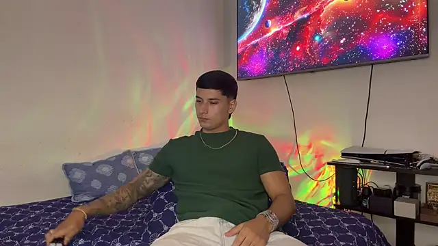 SexxxySquirterStev777 online show from 06.26.26