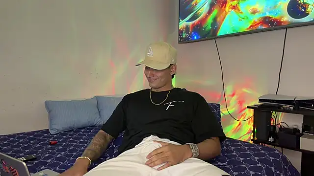 SexxxySquirterStev777 online show from 06.27.26