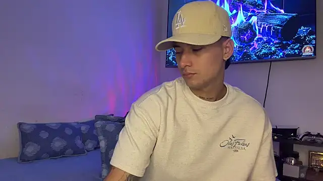 SexxxySquirterStev777 online show from 07.11.26
