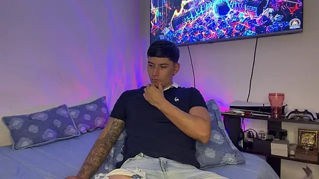 SexxxySquirterStev777 online show from 07.14.26