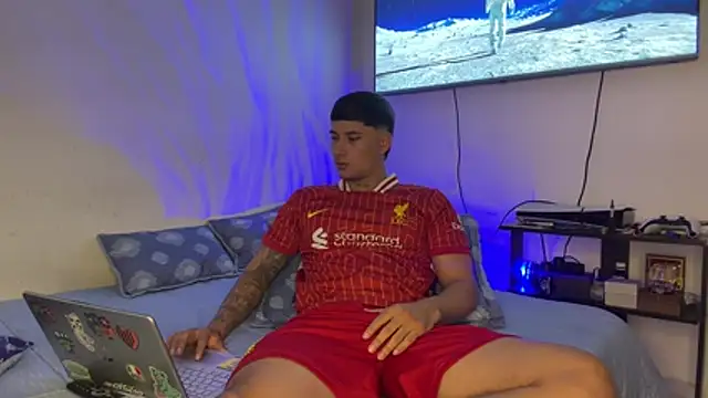 SexxxySquirterStev777 online show from 07.18.26